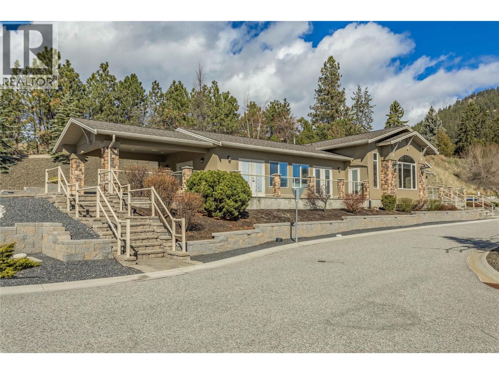 #253 5165 TREPANIER BENCH ROAD - 54