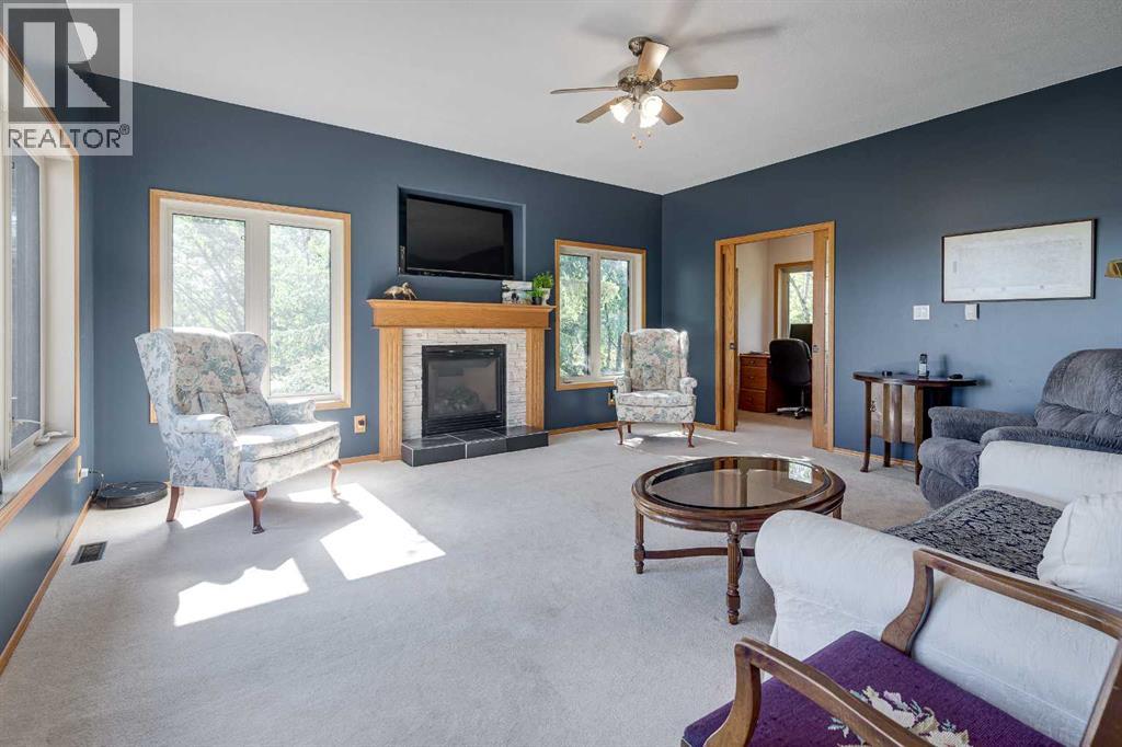 602 PHEASANT CLOSE - 18