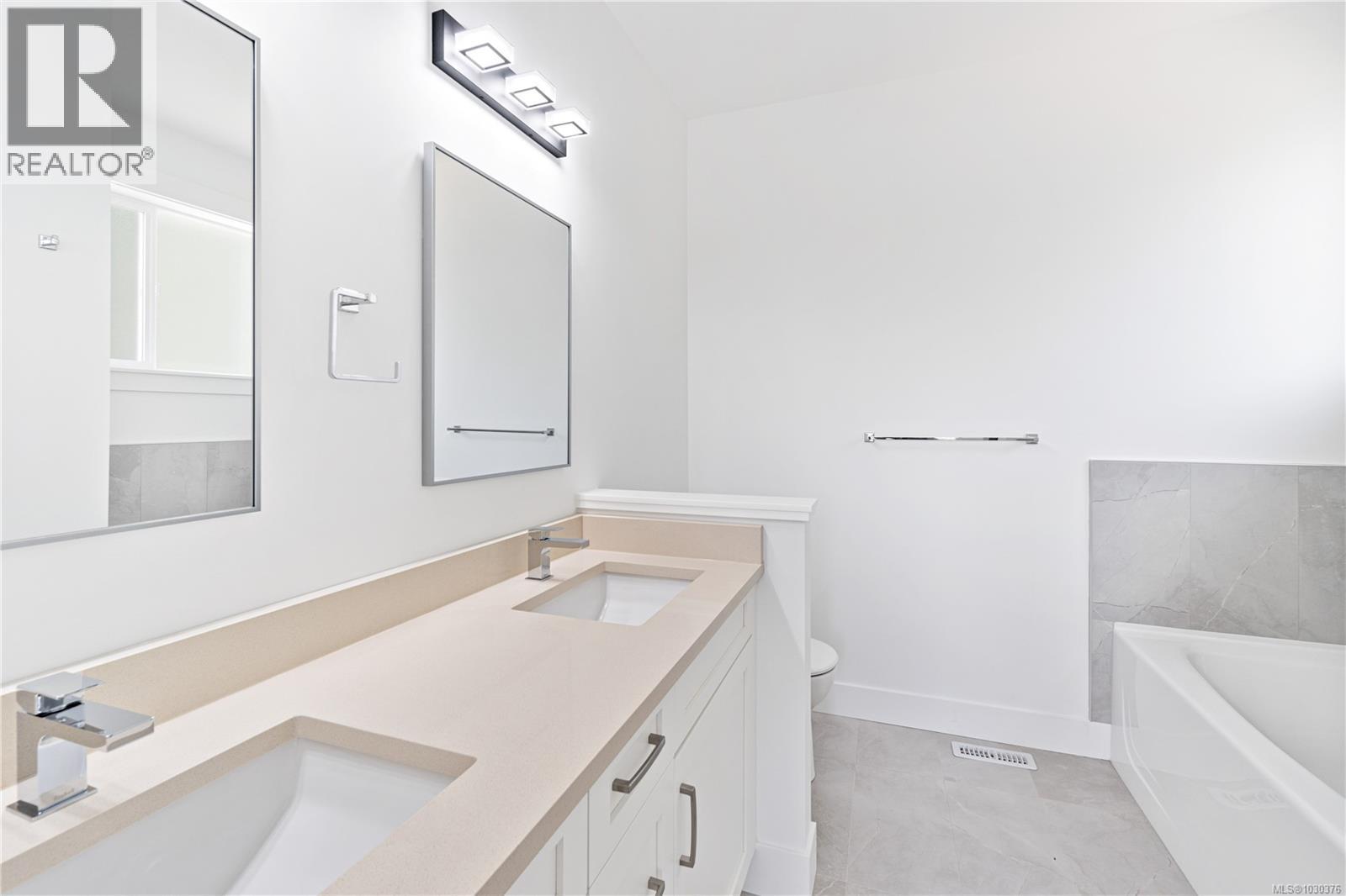 3077 HILLVIEW RD - 16