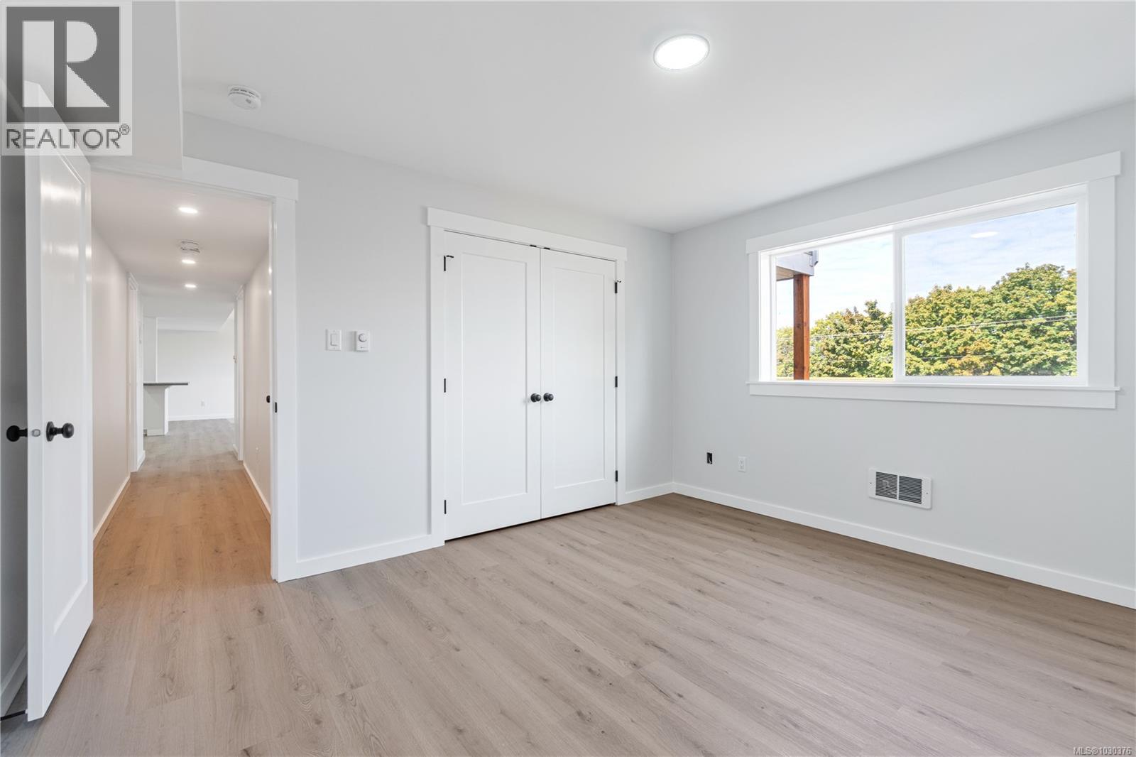 3077 Hillview Rd - 32