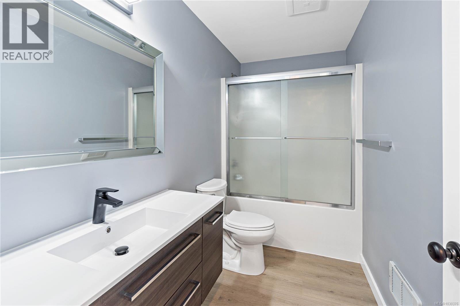 3077 HILLVIEW RD - 30