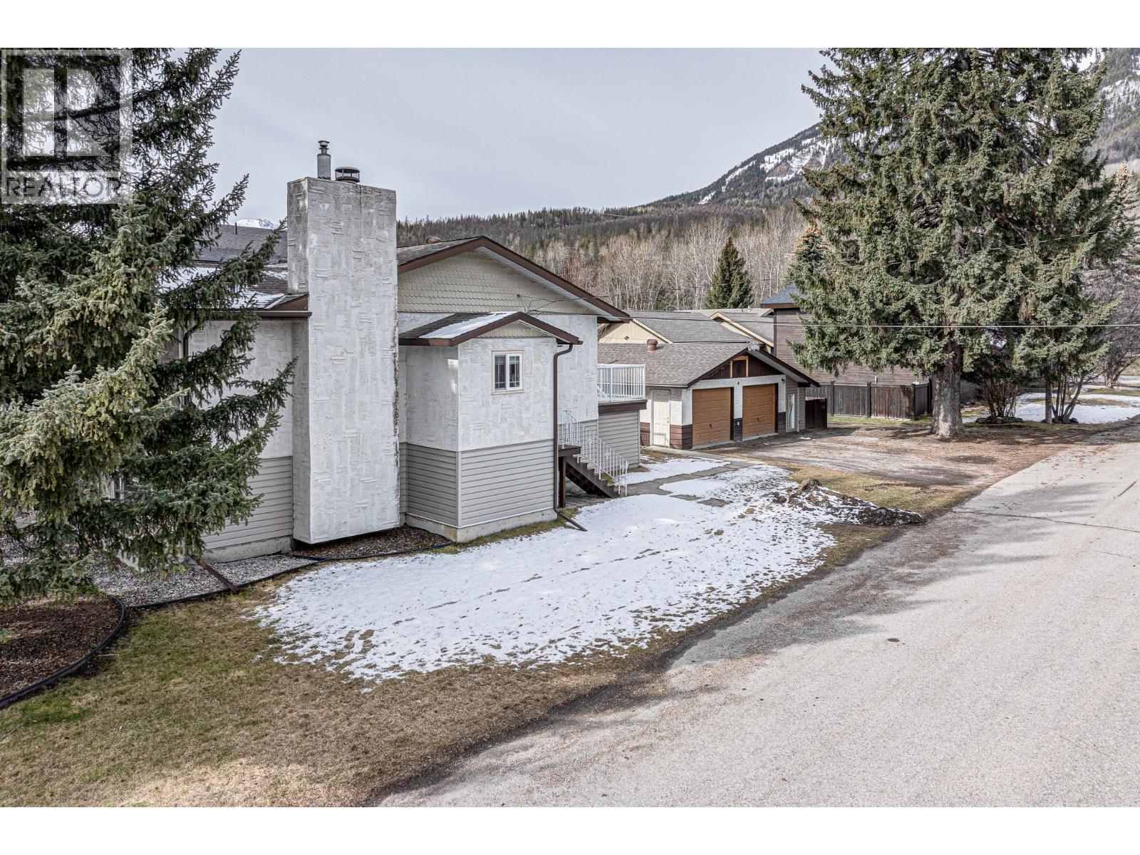 1591 11th Avenue, Fernie