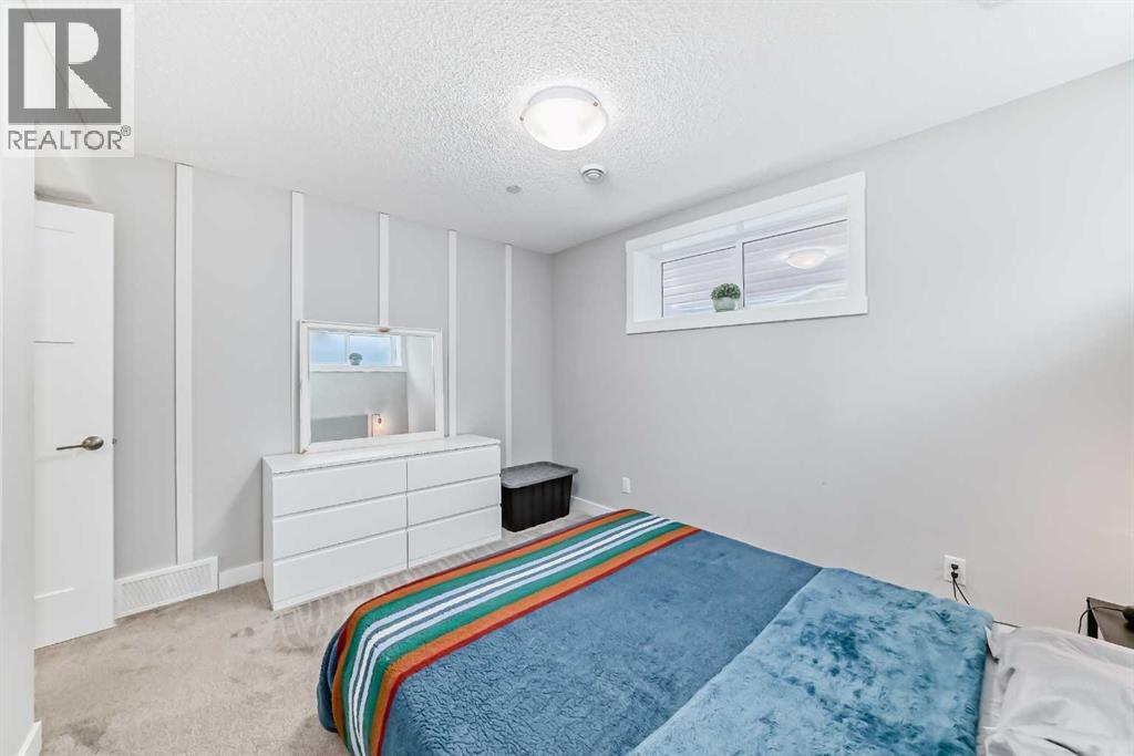 Single Family House for Sale in  Lucas Crescent NW Livingston Calgary 