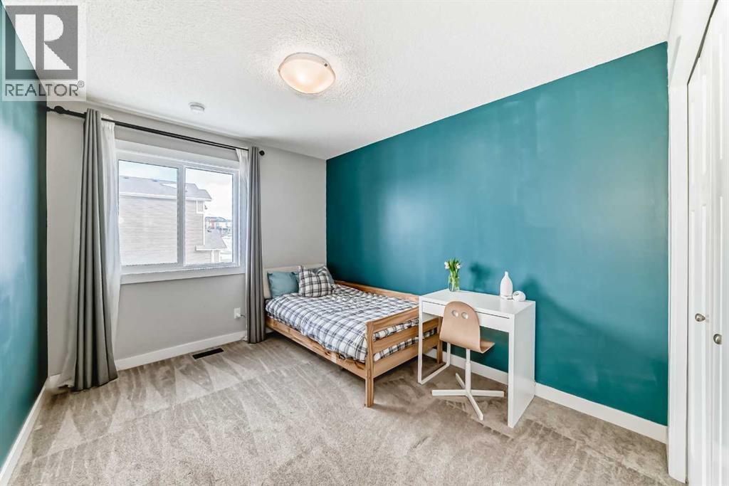 Single Family House for Sale in  Lucas Crescent NW Livingston Calgary 