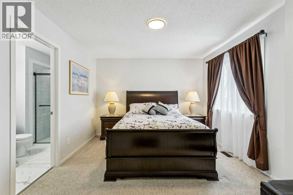 Single Family House for Sale in   Evanscreek Court NW Evanston Calgary 