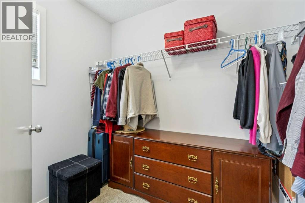 Single Family House for Sale in   Evanscreek Court NW Evanston Calgary 