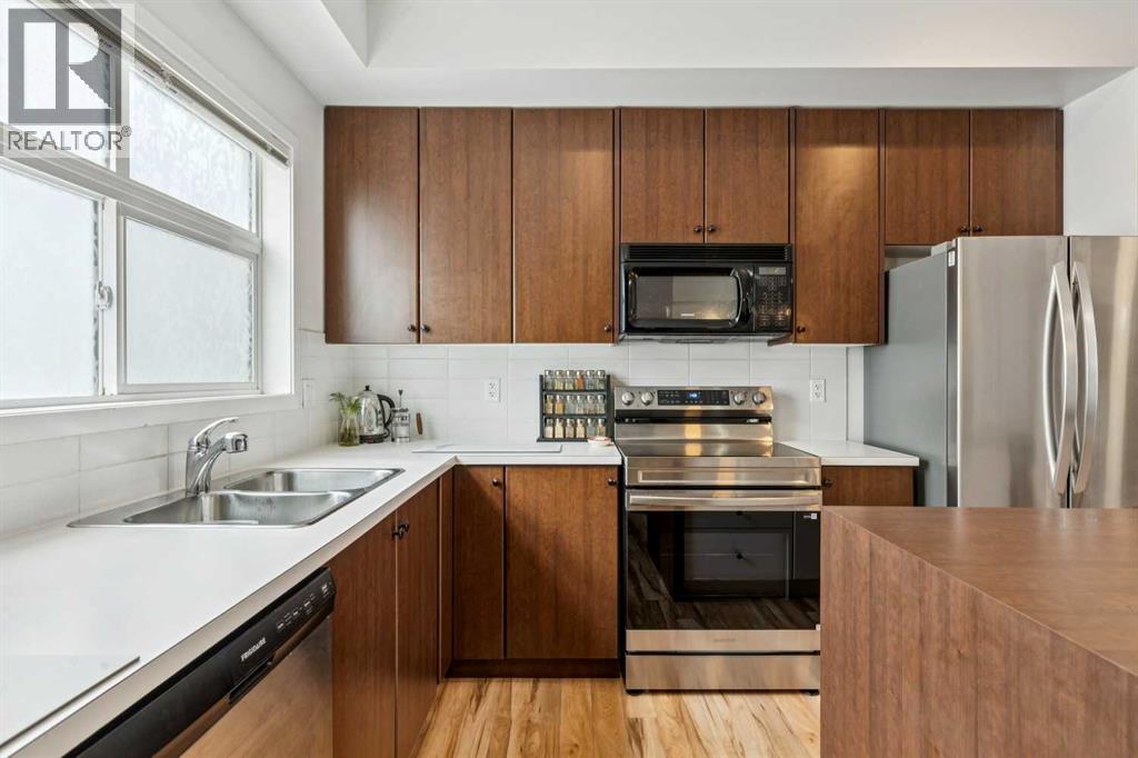 Single Family House for Sale in   Evanscreek Court NW Evanston Calgary 