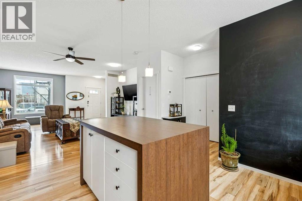 Single Family House for Sale in   Evanscreek Court NW Evanston Calgary 