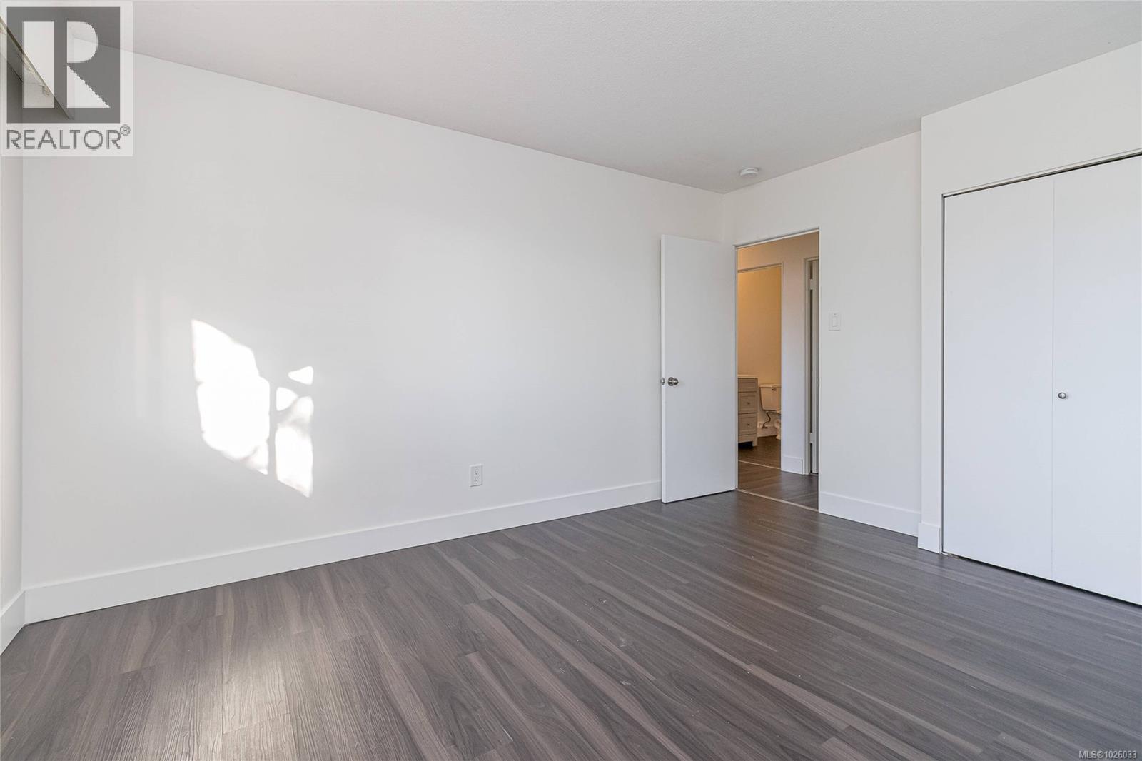 1400 TOWNSITE RD - 12