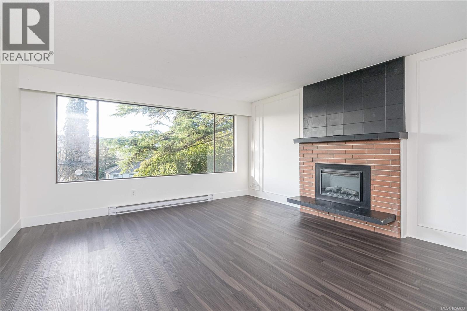 1400 TOWNSITE RD - 6