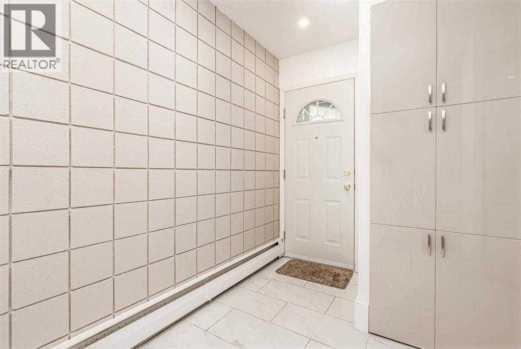 Single Family House for Sale in   Elbow Drive SW Kelvin Grove Calgary 