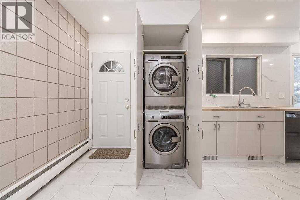 Single Family House for Sale in   Elbow Drive SW Kelvin Grove Calgary 