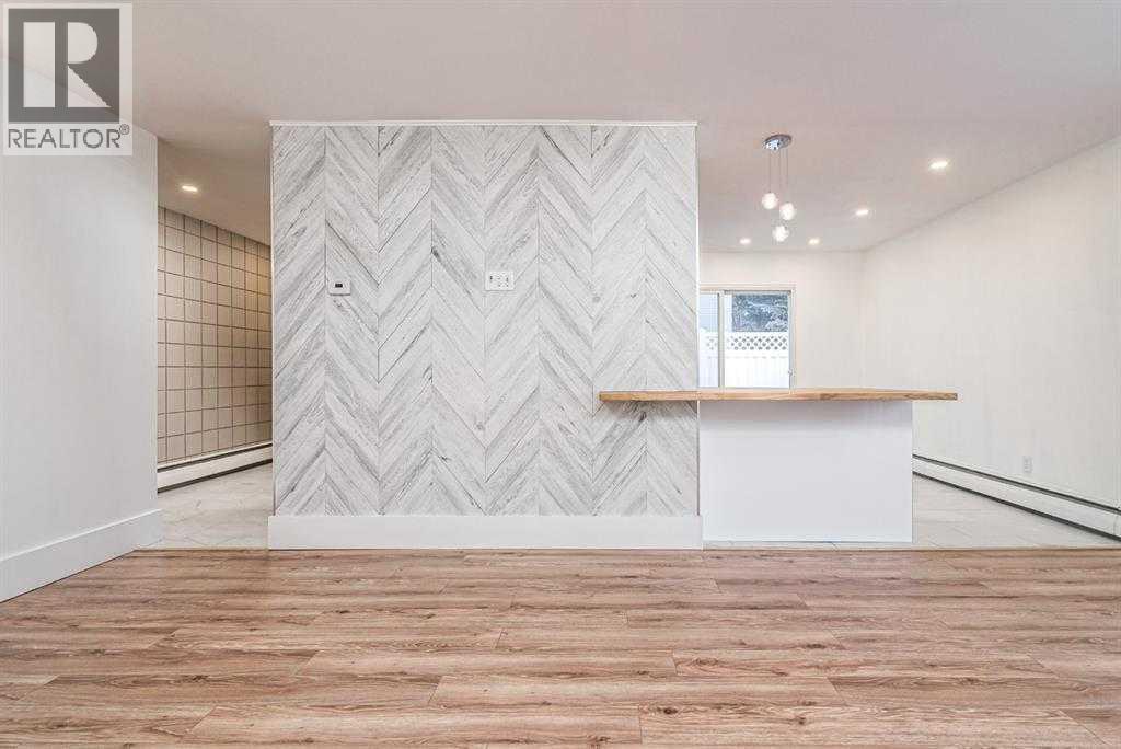 Single Family House for Sale in   Elbow Drive SW Kelvin Grove Calgary 