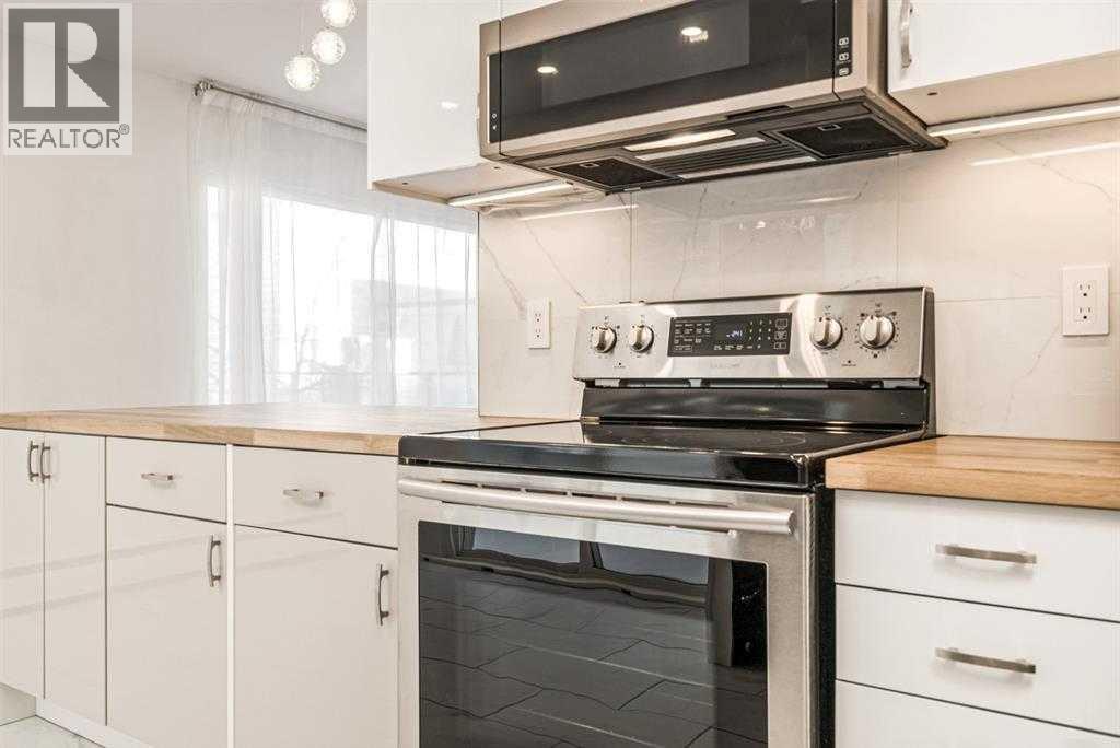 Single Family House for Sale in   Elbow Drive SW Kelvin Grove Calgary 