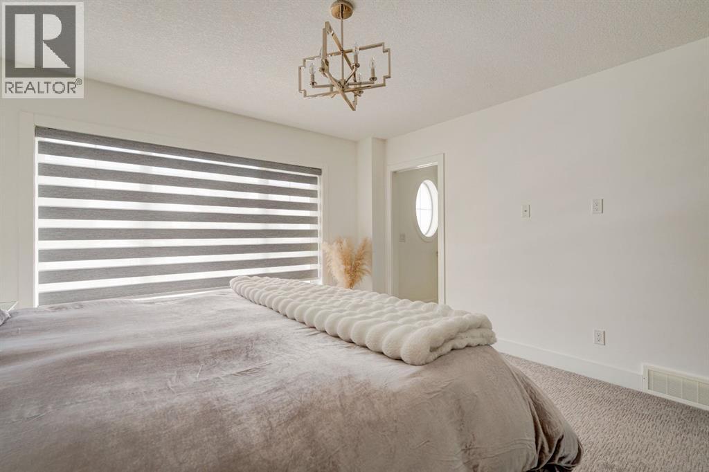 Single Family House for Sale in   Street Capitol Hill Calgary 
