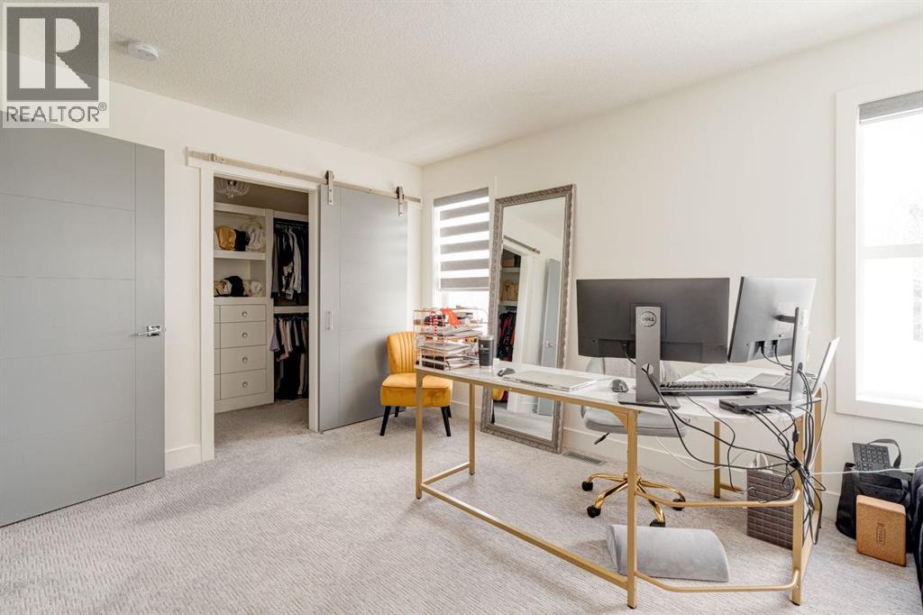 Single Family House for Sale in   Street Capitol Hill Calgary 