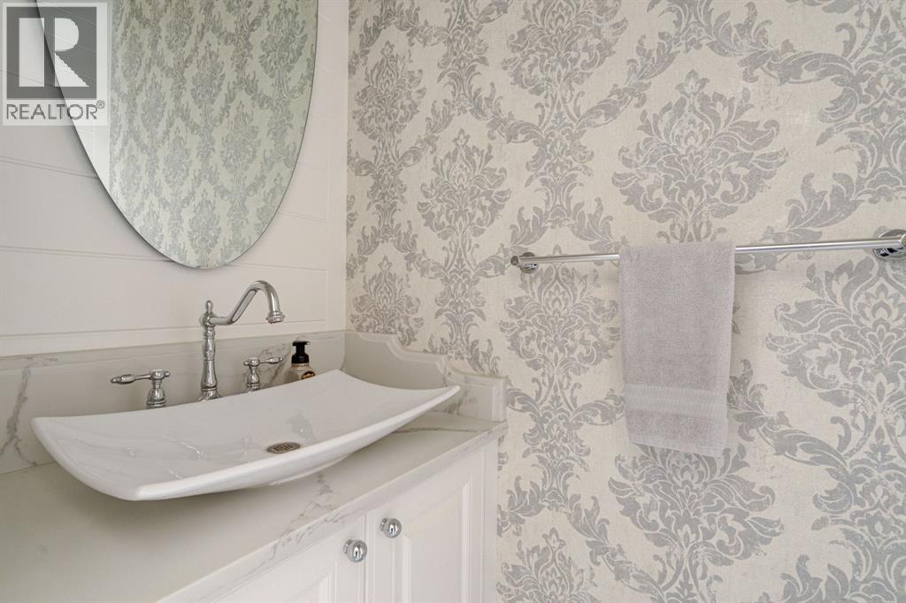 Single Family House for Sale in   Street Capitol Hill Calgary 