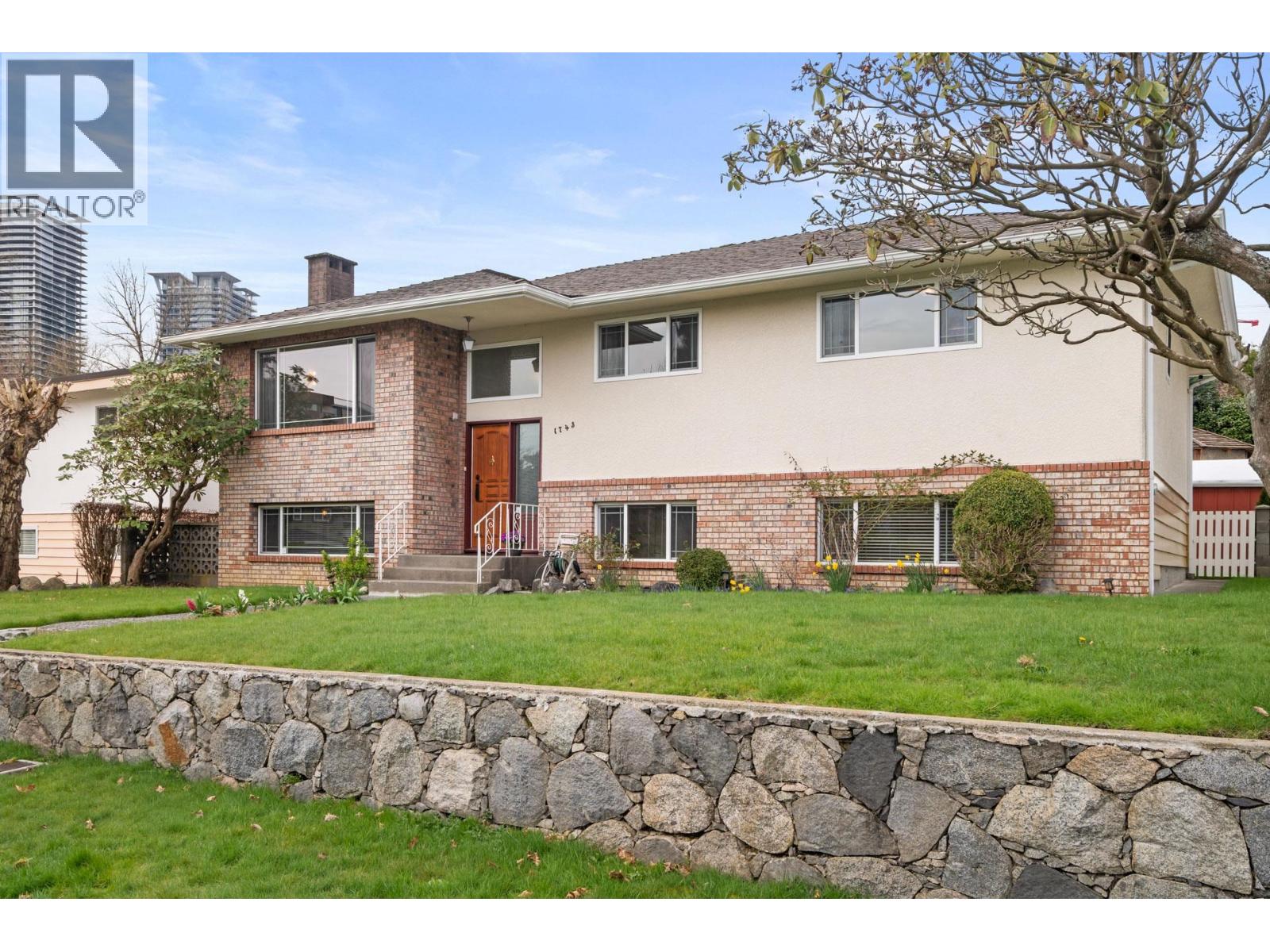 1743 TARALAWN Court - photo 2