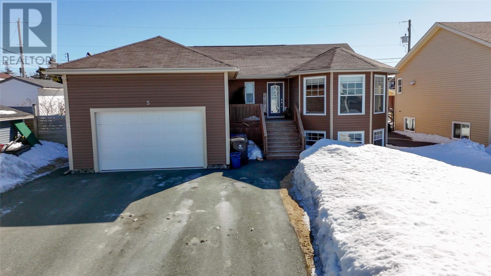 5 Lander Estates