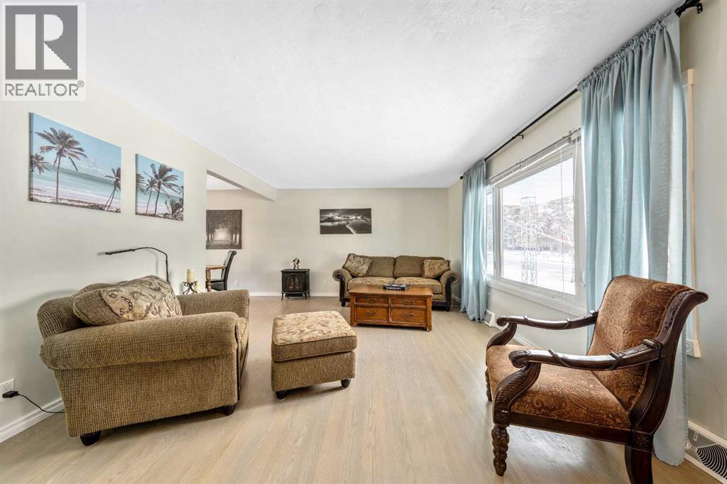 Single Family House Bungalow for Sale in  Lynnwood Drive SE Ogden Calgary 