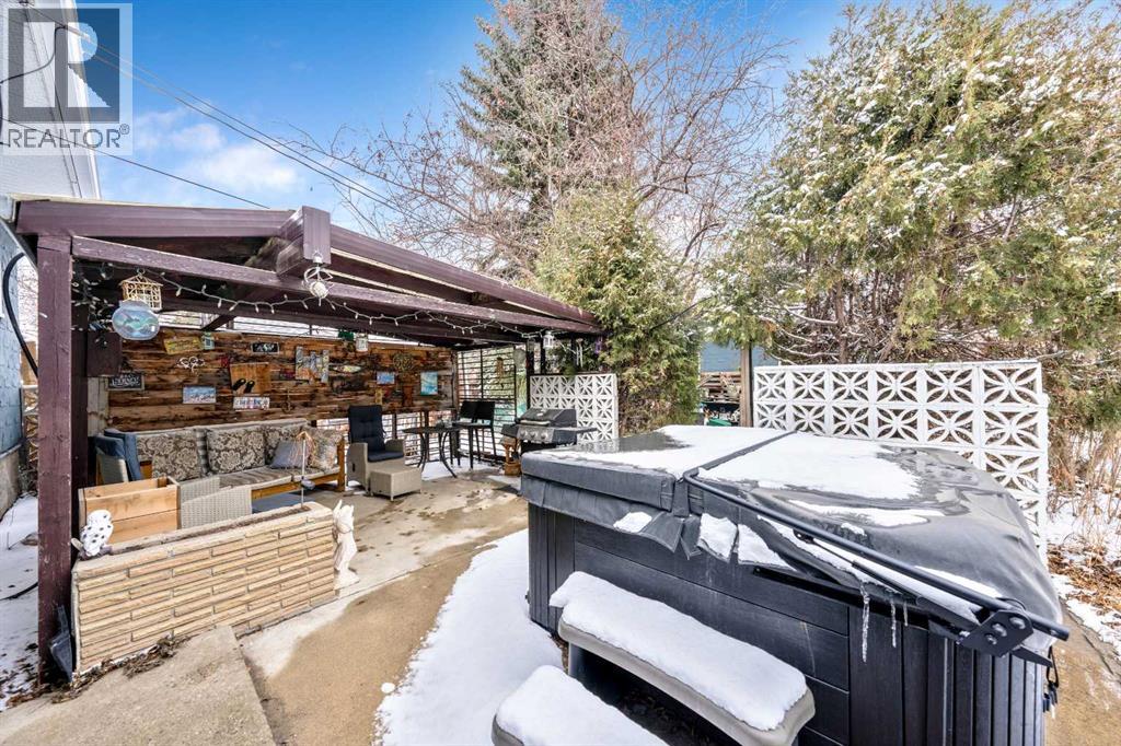 Single Family House Bungalow for Sale in  Lynnwood Drive SE Ogden Calgary 