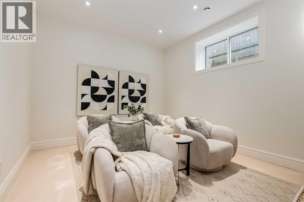 Single Family House for Sale in   Avenue SW Elbow Park Calgary 