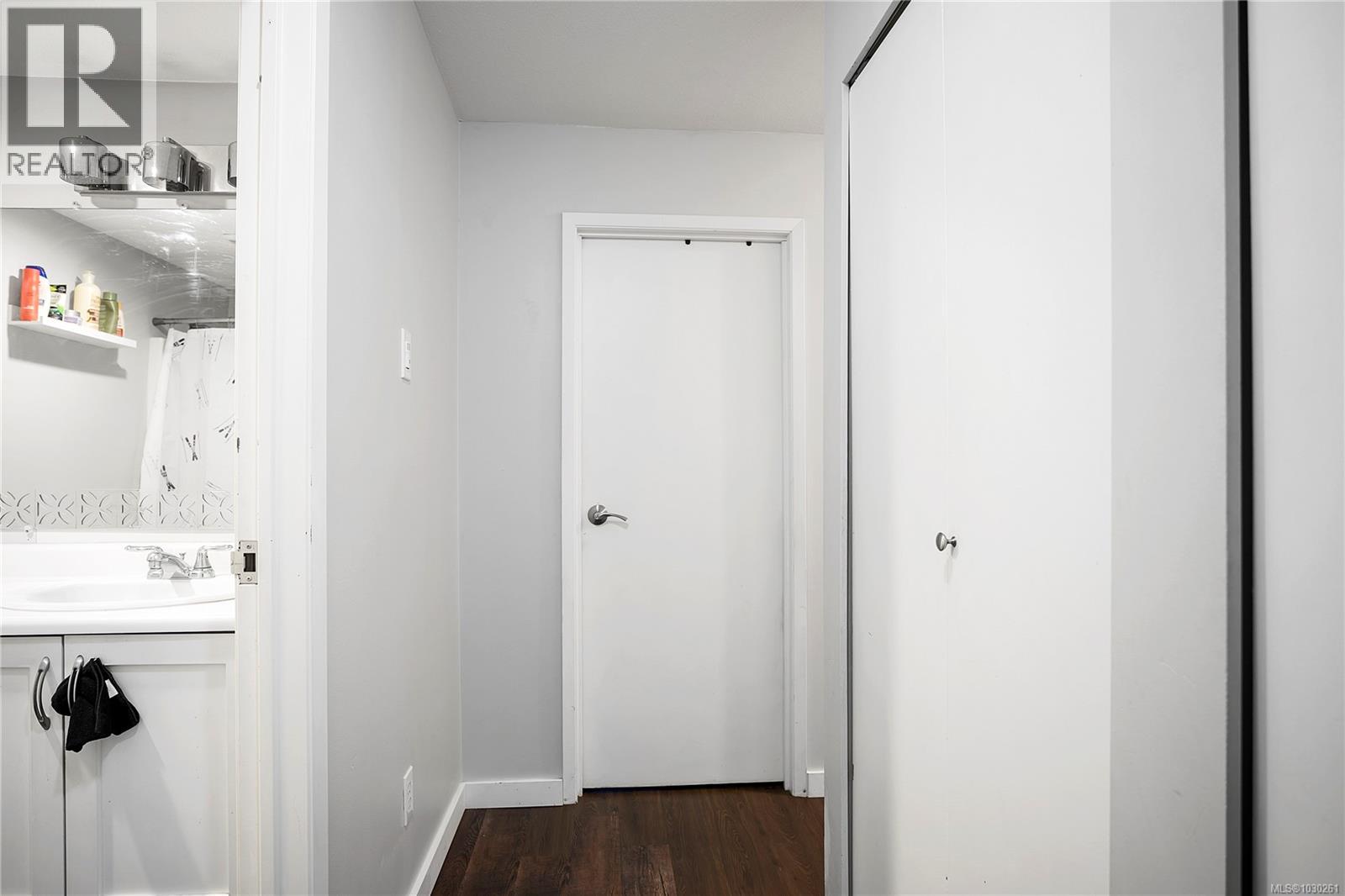 #315 3185 BARONS RD - 20