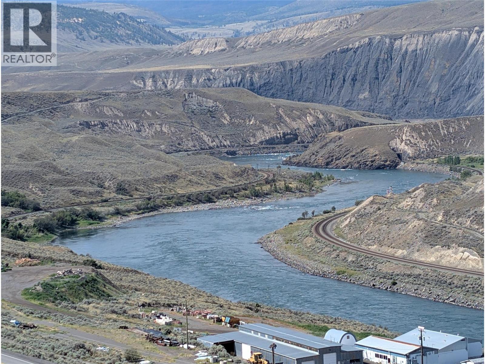 #2 807 RAILWAY AVENUE - 31