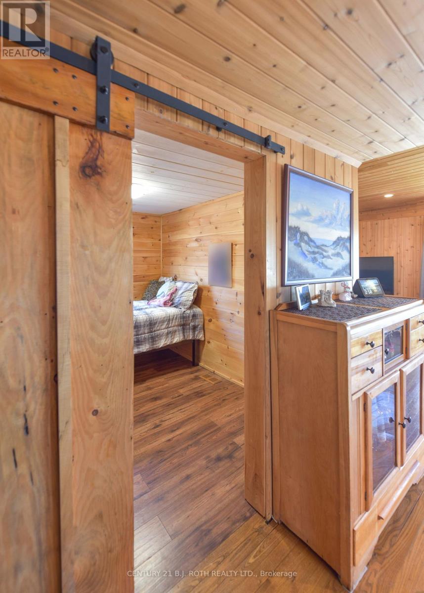 3801 WOOD AVENUE - 34