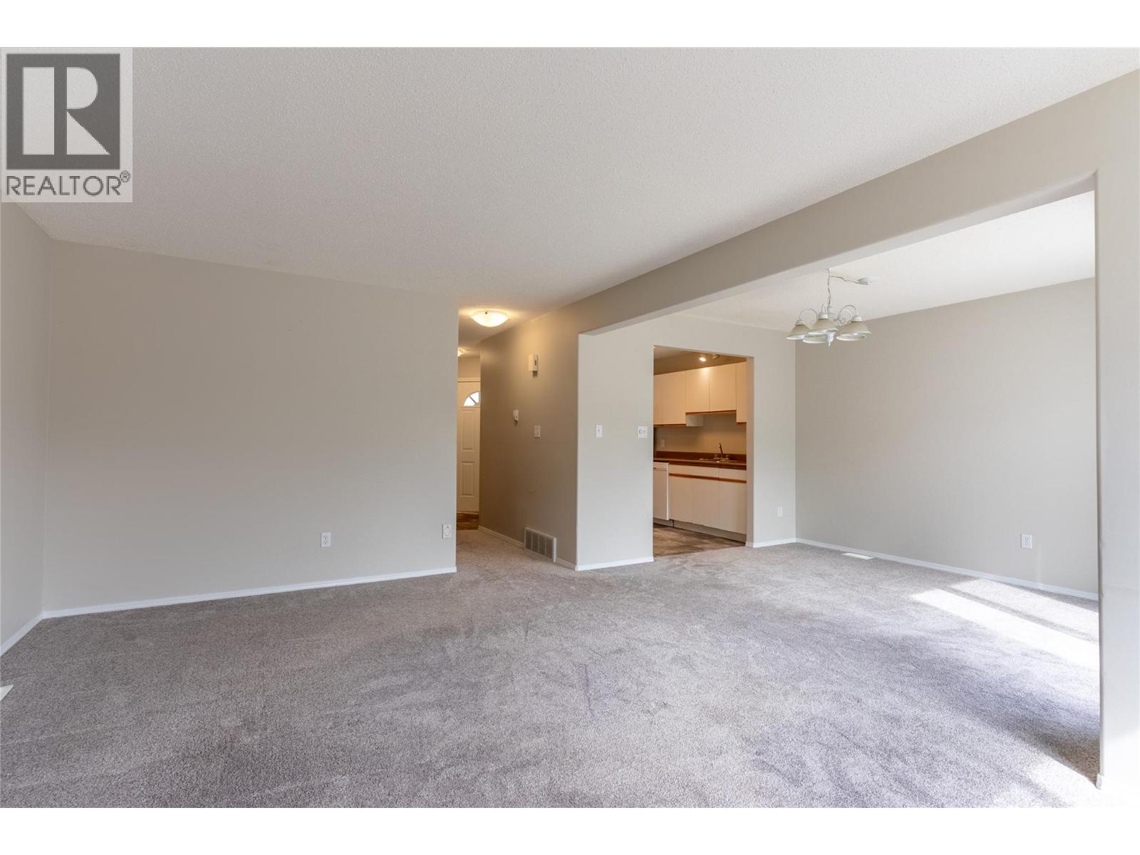 #83 1920 HUGH ALLAN Drive - 11