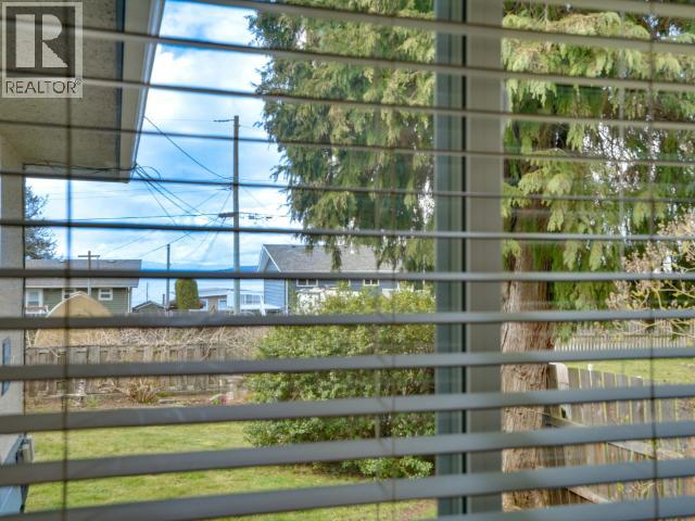 4133 GORDON AVE - 10