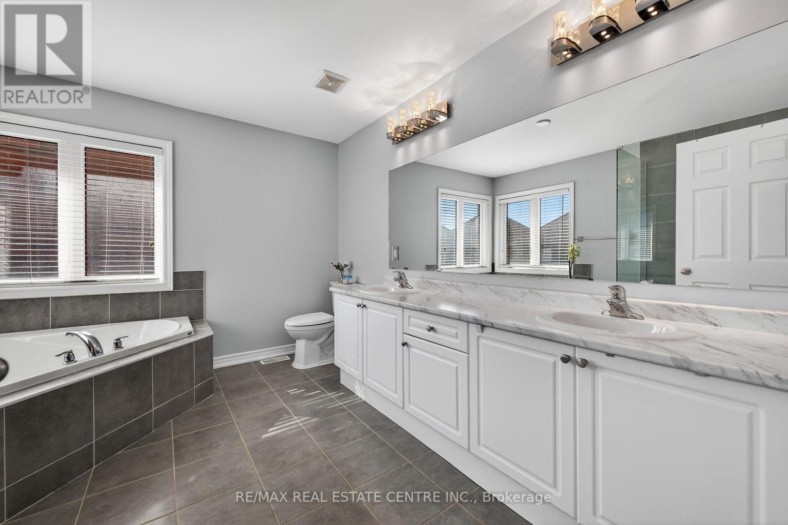 244 RAYMOND ROAD - 27