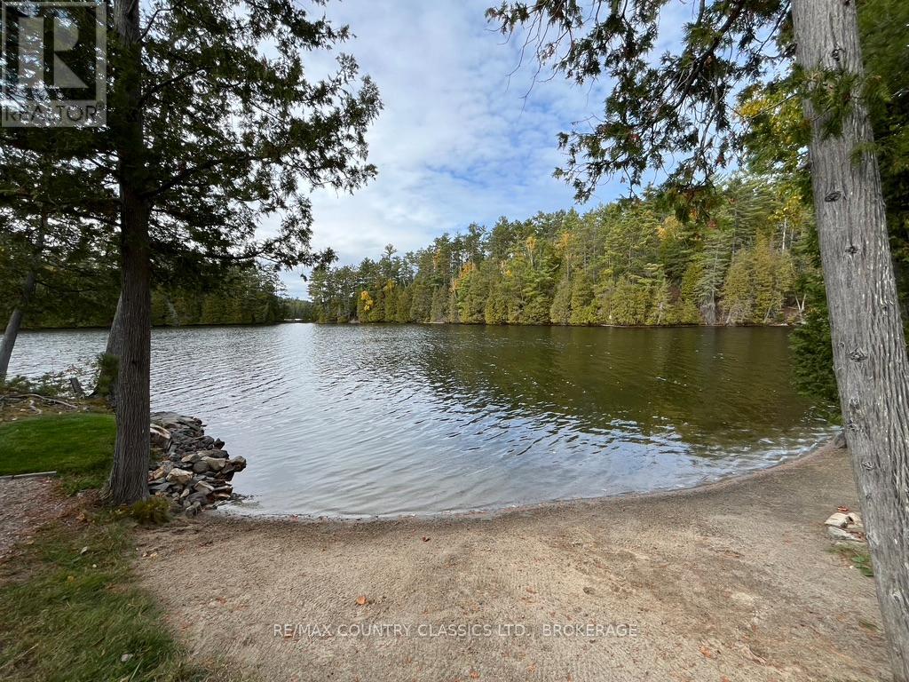 1021 SOUTH KASH LAKE LANE - 44