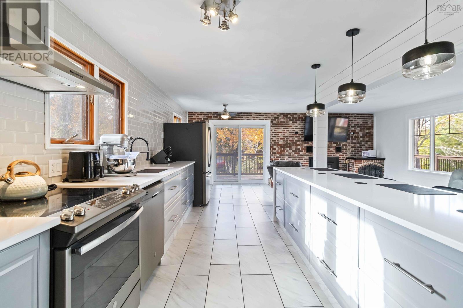 Property 28 of 34 of 61 Birch Hill Drive