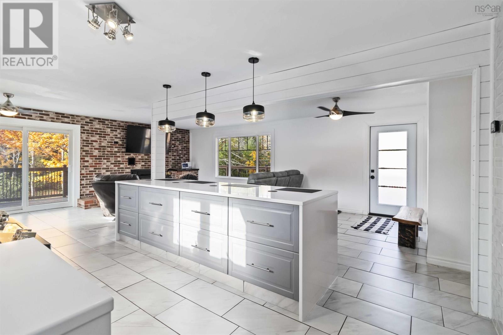 Property 7 of 34 of 61 Birch Hill Drive