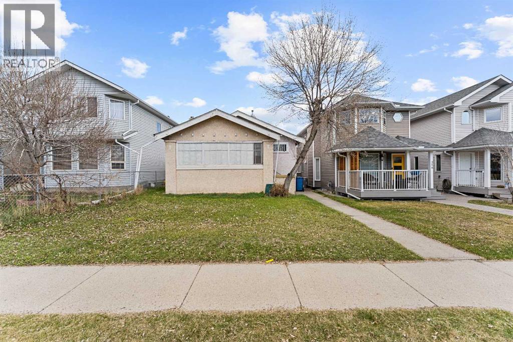 Single Family House Bungalow for Sale in   Avenue NW Crescent Heights Calgary 