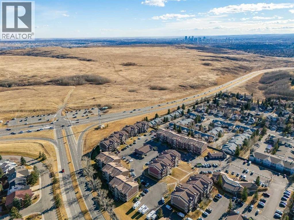 Single Family House for Sale in   Edenwold Heights NW Edgemont Calgary 