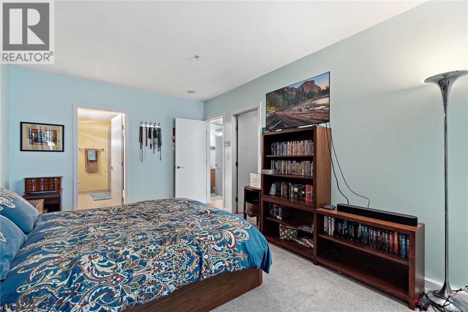 #C02 38 FRONT ST - 13