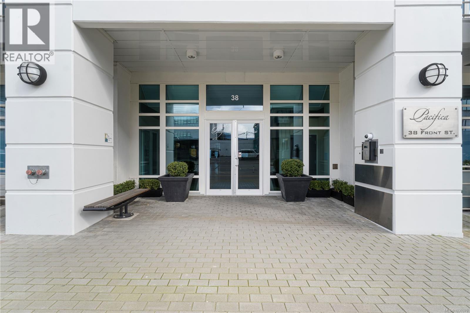 #C02 38 FRONT ST - 29