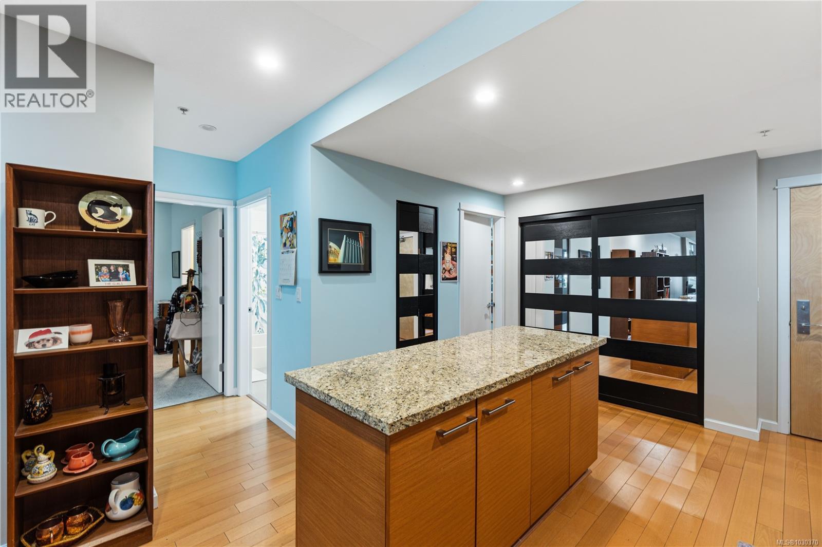 #C02 38 FRONT ST - 7