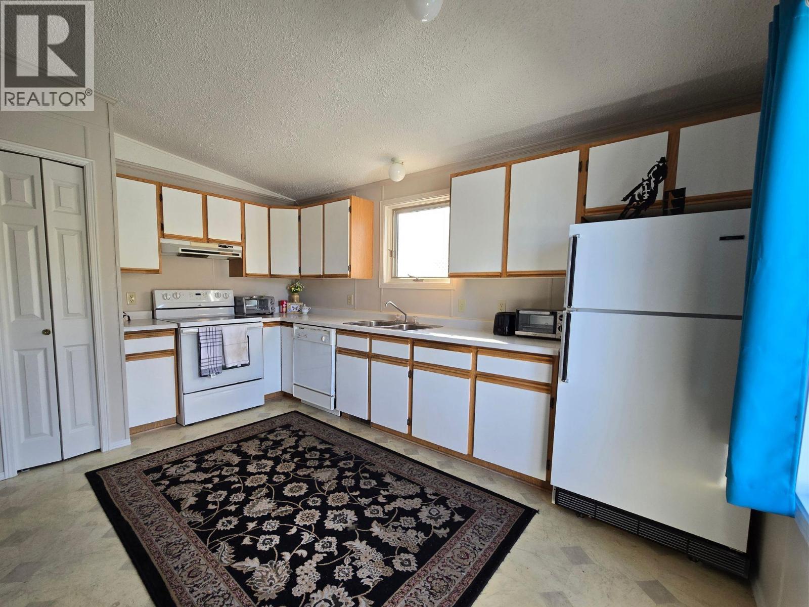 #29 6677 PARK DRIVE - 8