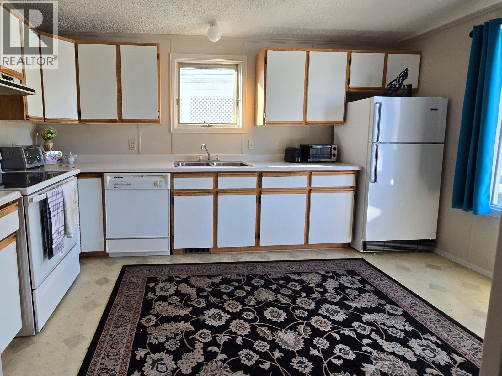 #29 6677 PARK DRIVE - 6