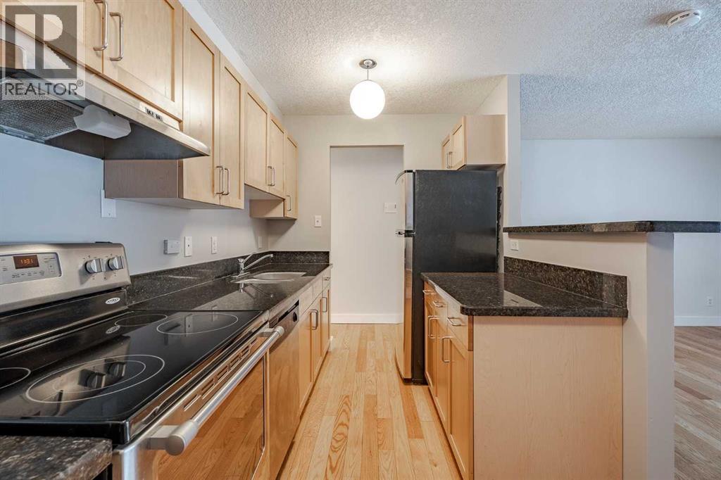 Single Family House for Sale in    Avenue NW Sunnyside Calgary 