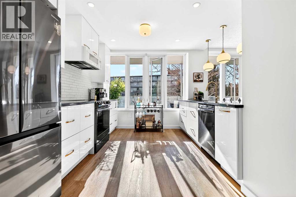 Single Family House for Sale in   Rideau Place SW Rideau Park Calgary 