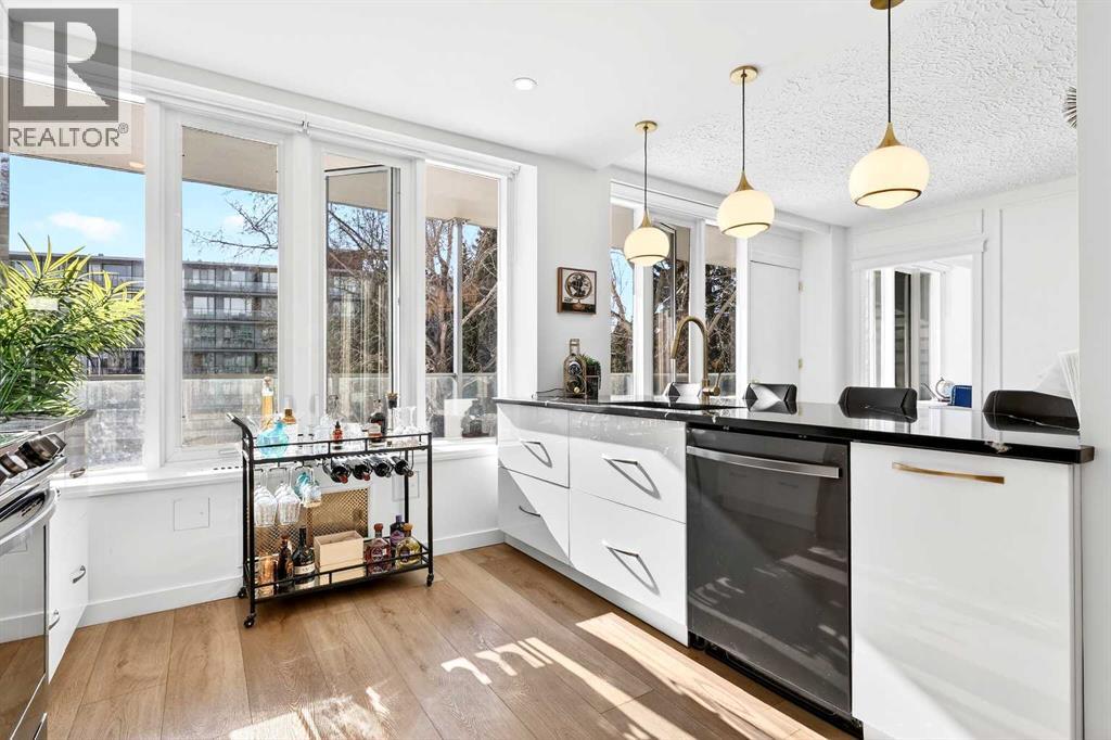 Single Family House for Sale in   Rideau Place SW Rideau Park Calgary 