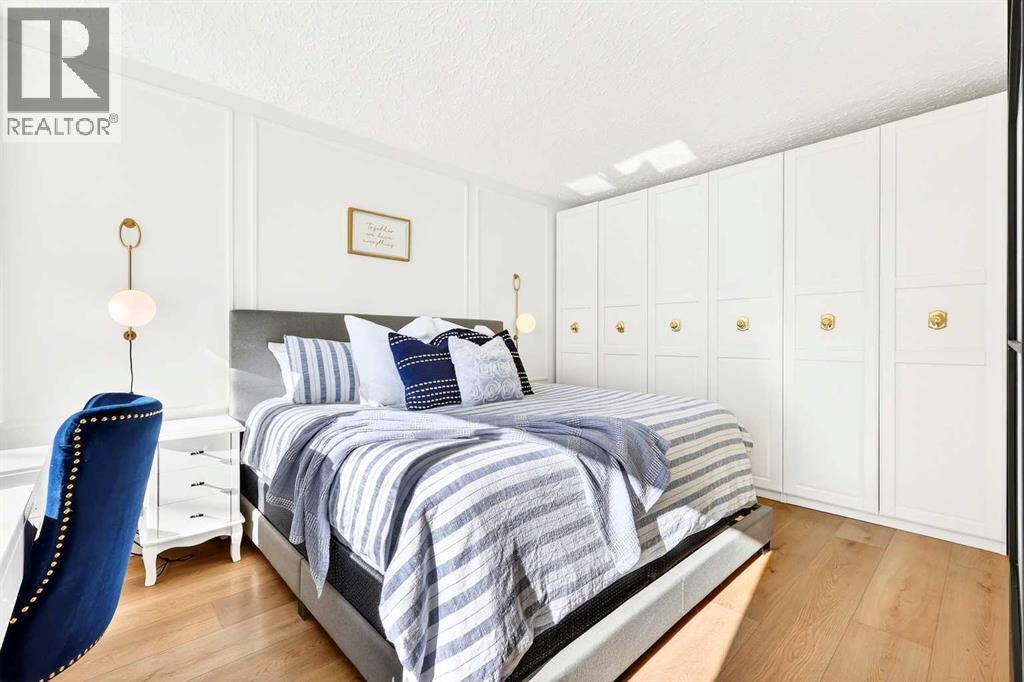 Single Family House for Sale in   Rideau Place SW Rideau Park Calgary 