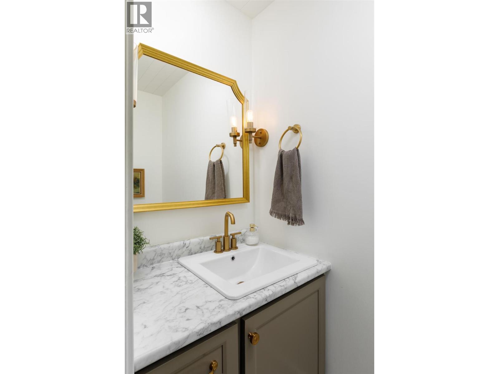 420 Mugford Court, Kelowna