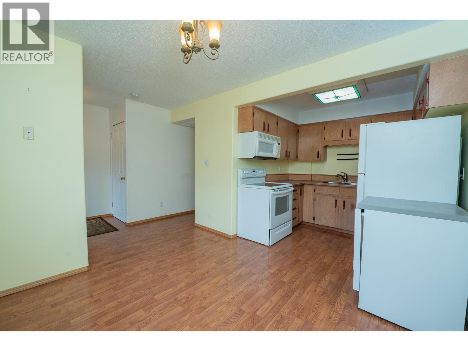 924 Dogwood Street - 10