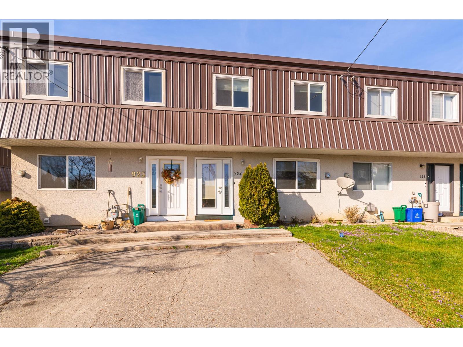 924 Dogwood Street - 2
