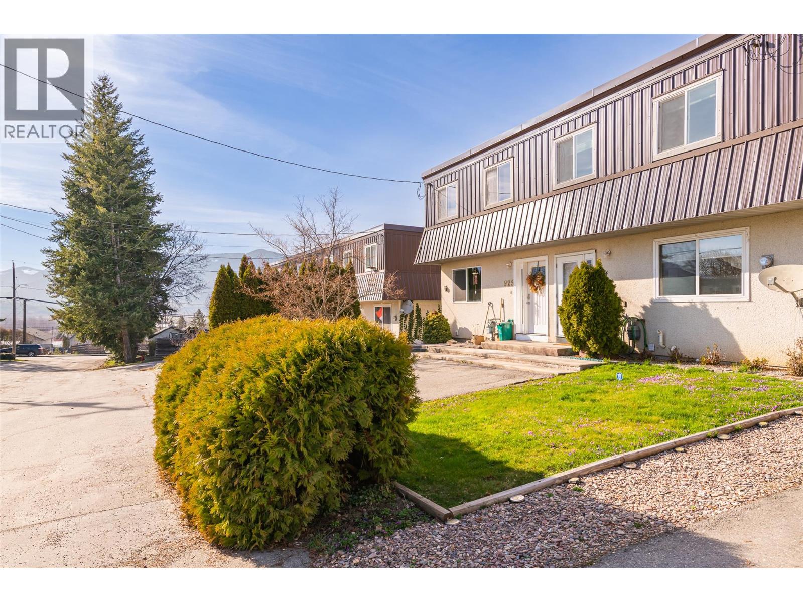 924 Dogwood Street - 3